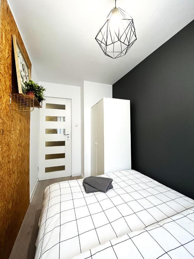Traugutta Apartment ~ Self check-in 24h ~ Lift Breslavia Esterno foto