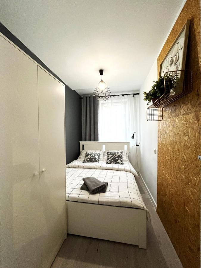 Traugutta Apartment ~ Self check-in 24h ~ Lift Breslavia Esterno foto